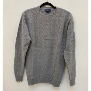 Cashmere grey knit sweater